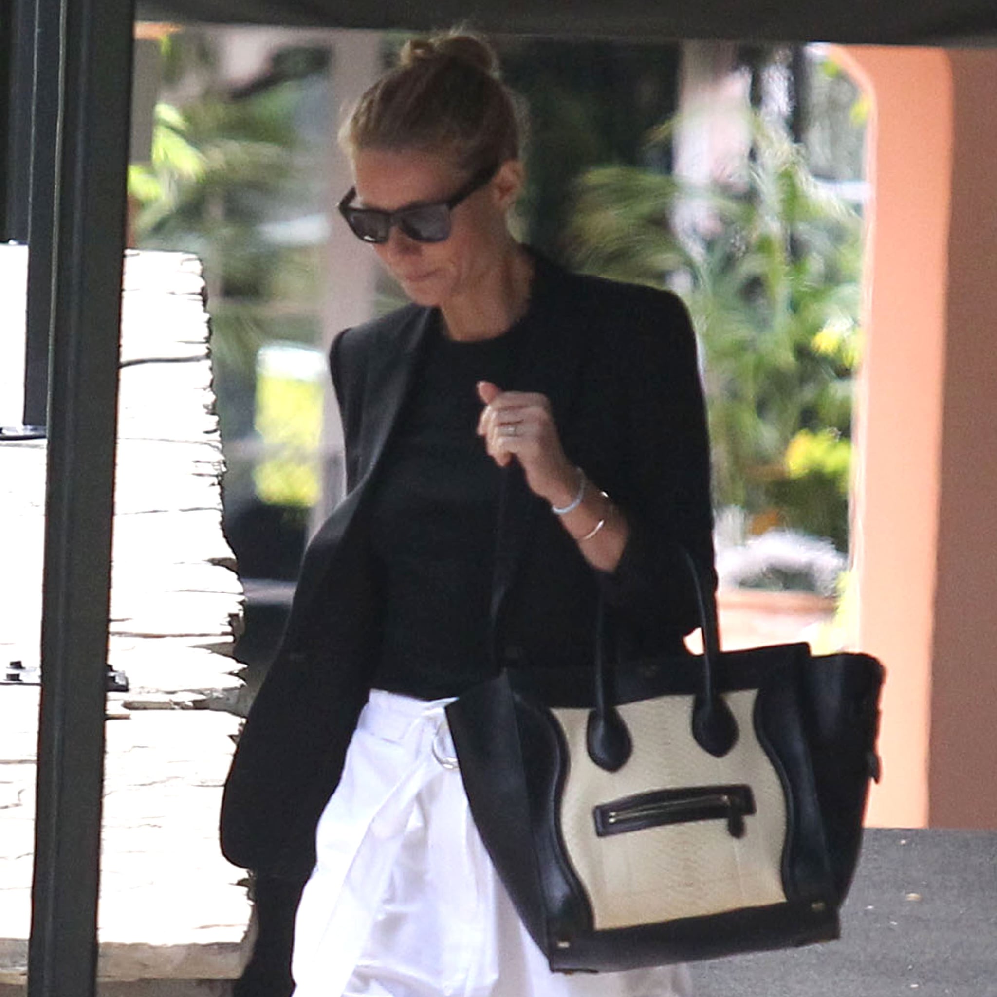 Gwyneth Paltrow At Gwen Stefani S Baby Shower Popsugar Celebrity