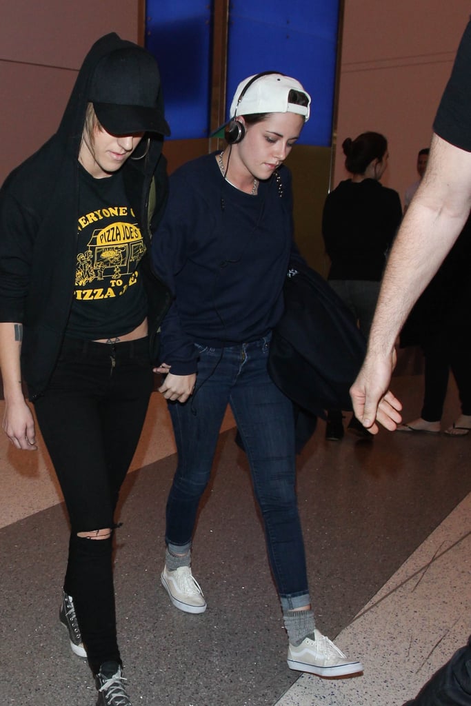 Kristen Stewart and Alicia Cargile at LAX 2015 | Pictures