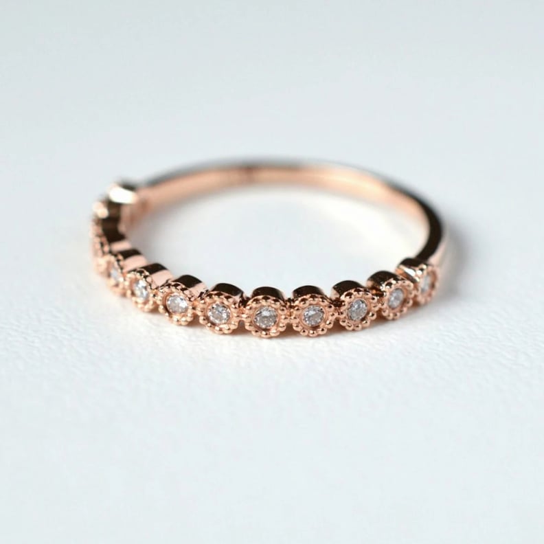 第二个订婚戒指的想法:欧洲之星自动Milgrain钻石戒指