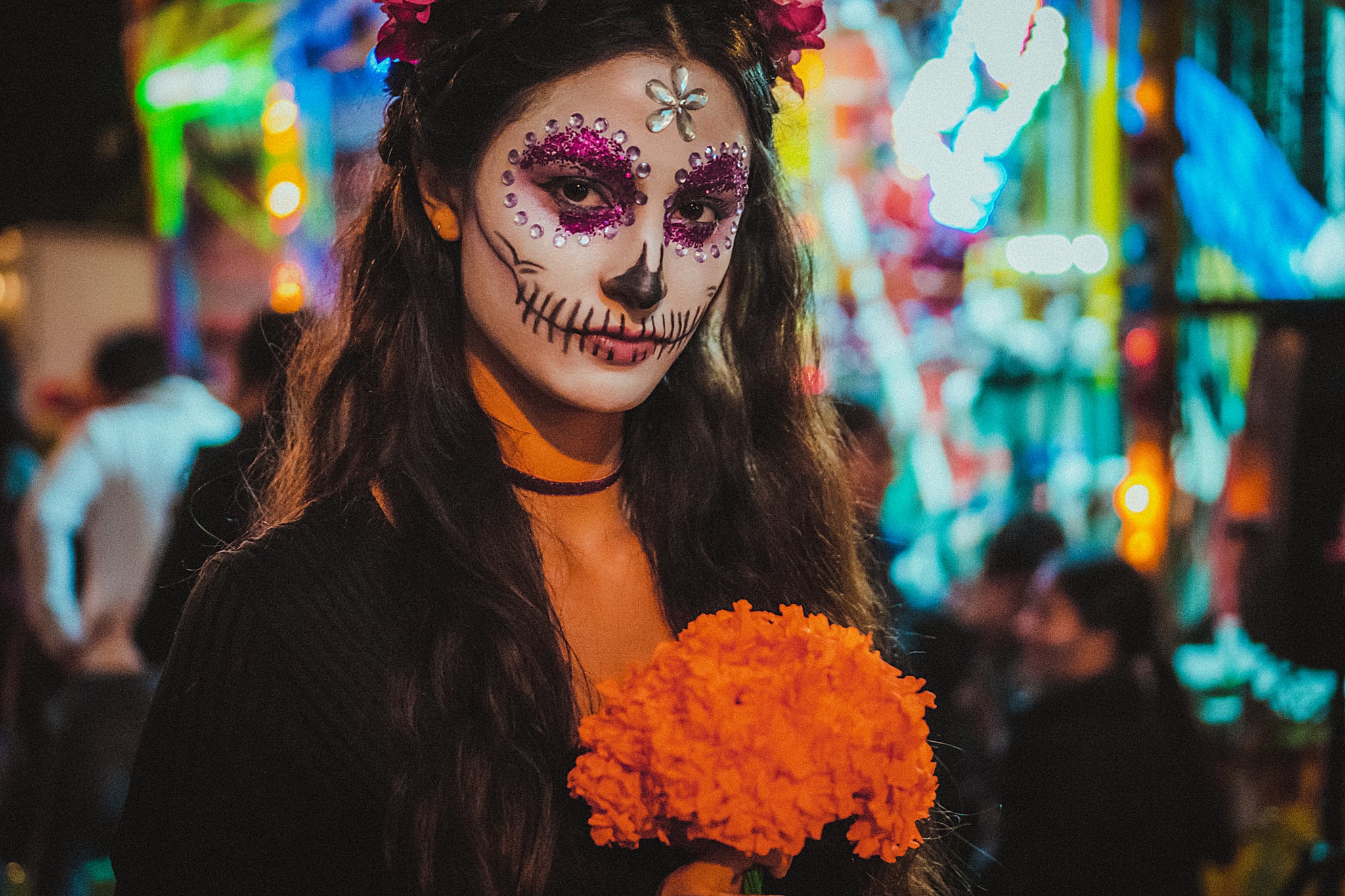 is Day of the Dead skull makeup for Halloween offensive?