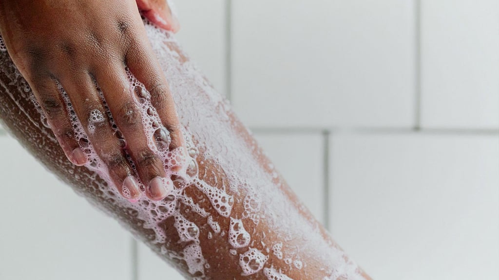 Lush The Comforter Shower Cream