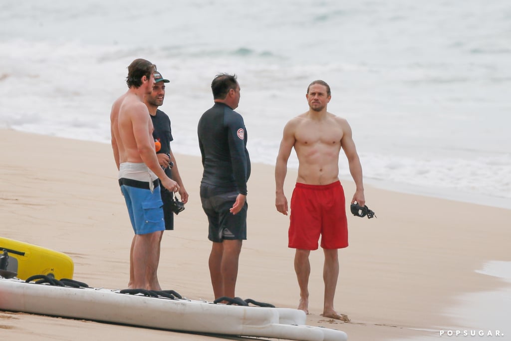 Shirtless-Charlie-Hunnam-Hawaii-Pictures