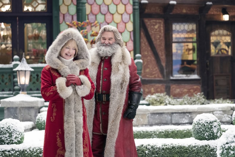 THE CHRISTMAS CHRONICLES 2, from left: Goldie Hawn as Mrs. Claus, Kurt Russell as Santa Claus, 2020. ph: Joe Lederer /  Netflix / Courtesy Everett Collection