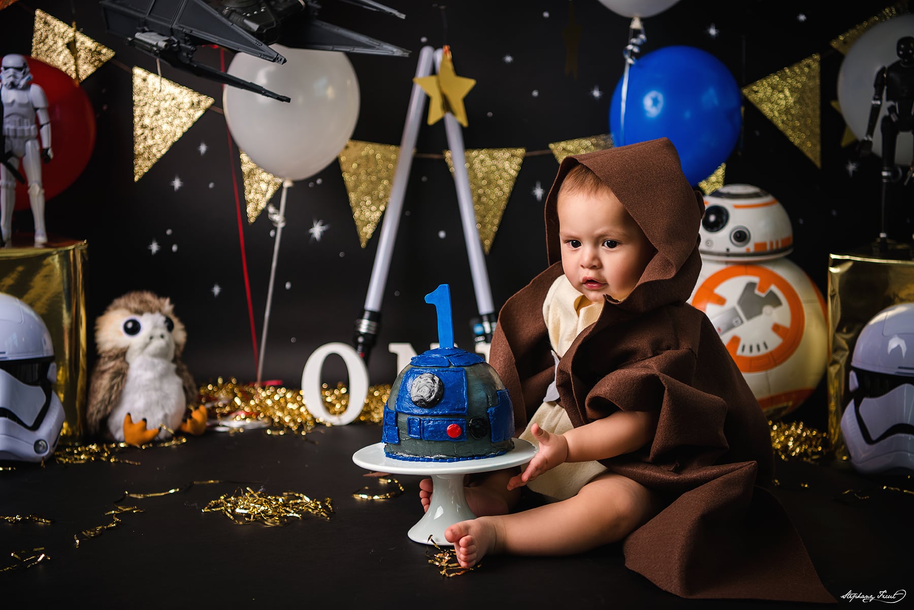 Personalized boys Star Wars R2D2 first birthday onesie customizable Star Wars theme cake smash outfit for boys 1st birthday