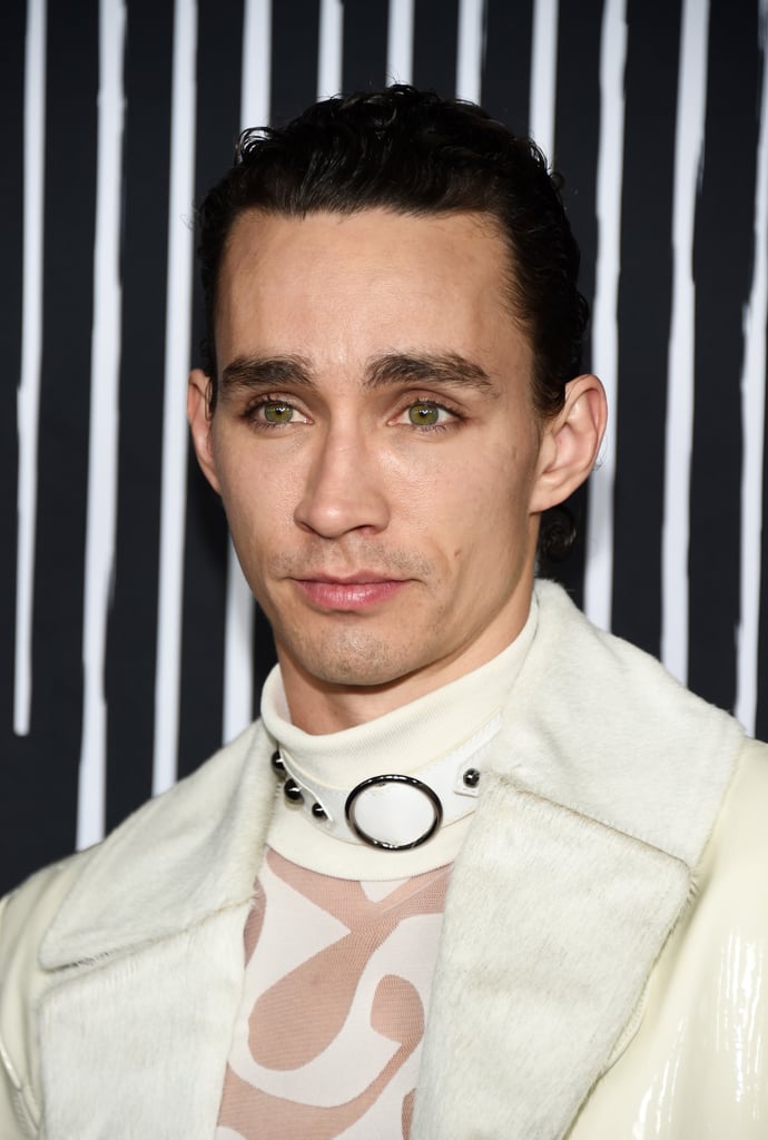 See The Umbrella Academy's Robert Sheehan's Hottest Photos