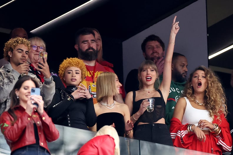 Taylor Swifts red lipstick at Super Bowl with Travis Kelce