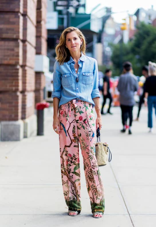 How to Wear Printed Pants Like a 40+ Blogger  Printed pants outfits, Patterned  pants outfit, Pants outfit work