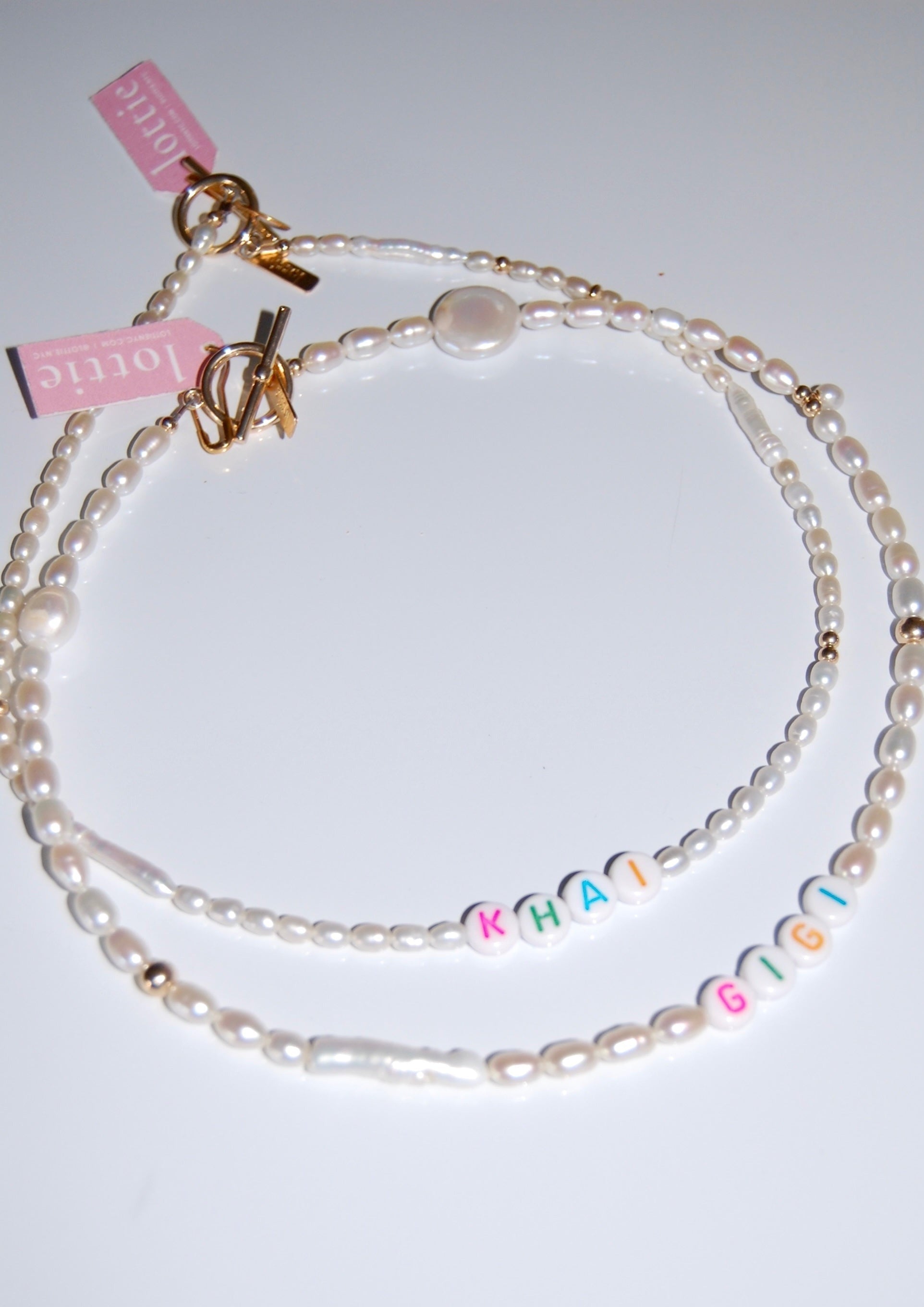 Shop Gigi Hadid s Custom Pearl Name Necklace in InStyle POPSUGAR