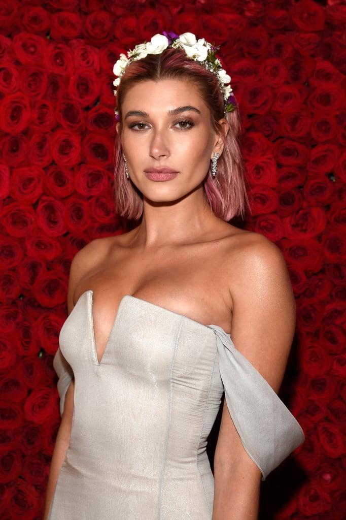 Sexy Hailey Baldwin Pictures