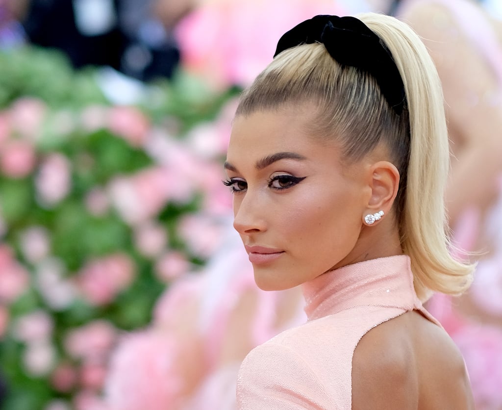 Hailey Baldwin's Bow and Ponytail