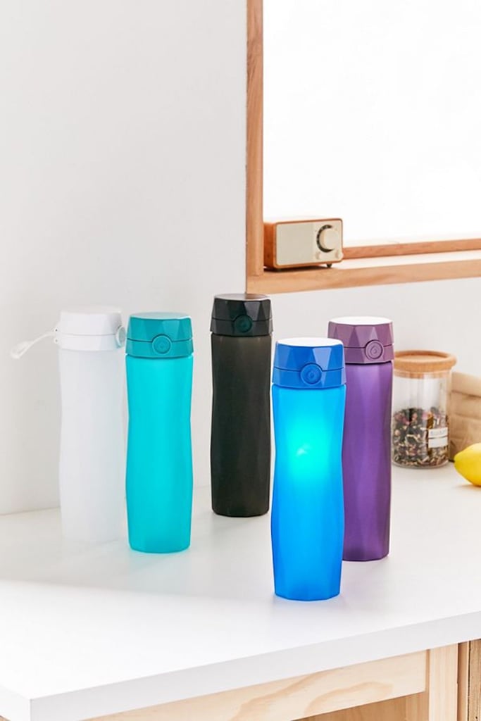 Water Bottles That Remind You to Drink