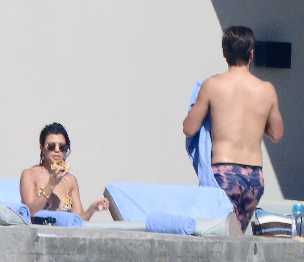 Kourtney Kardashian and Scott Disick in Mexico Nov. 2016