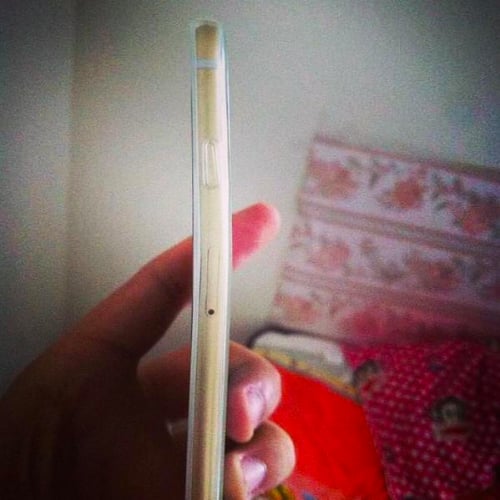 Bent iPhone Pictures