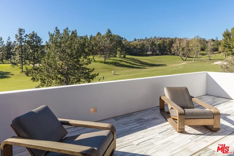 Lori Loughlin Sells Holmby Hills, CA, Mansion