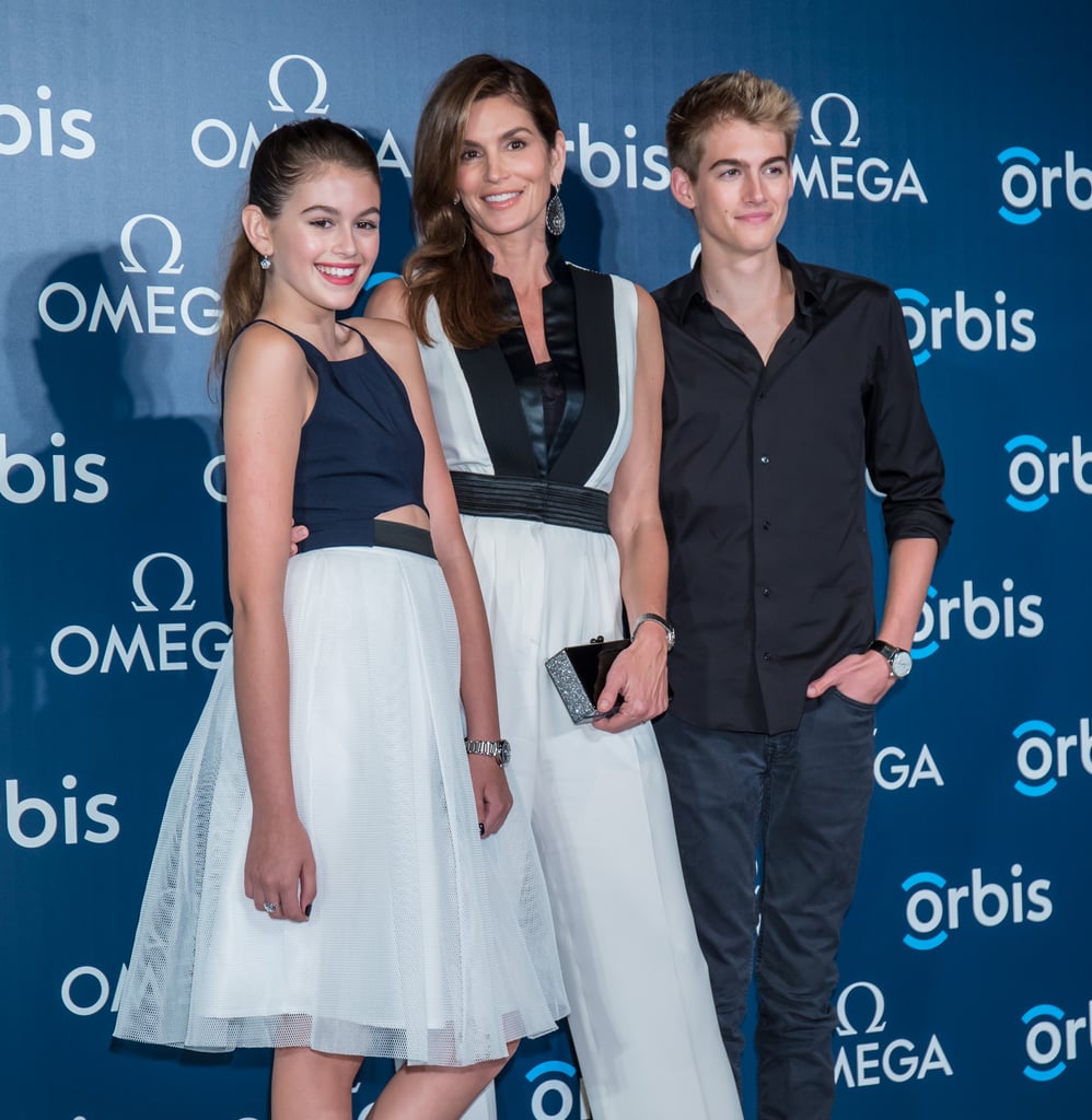 Cindy Crawford in Hong Kong With Her Kids
