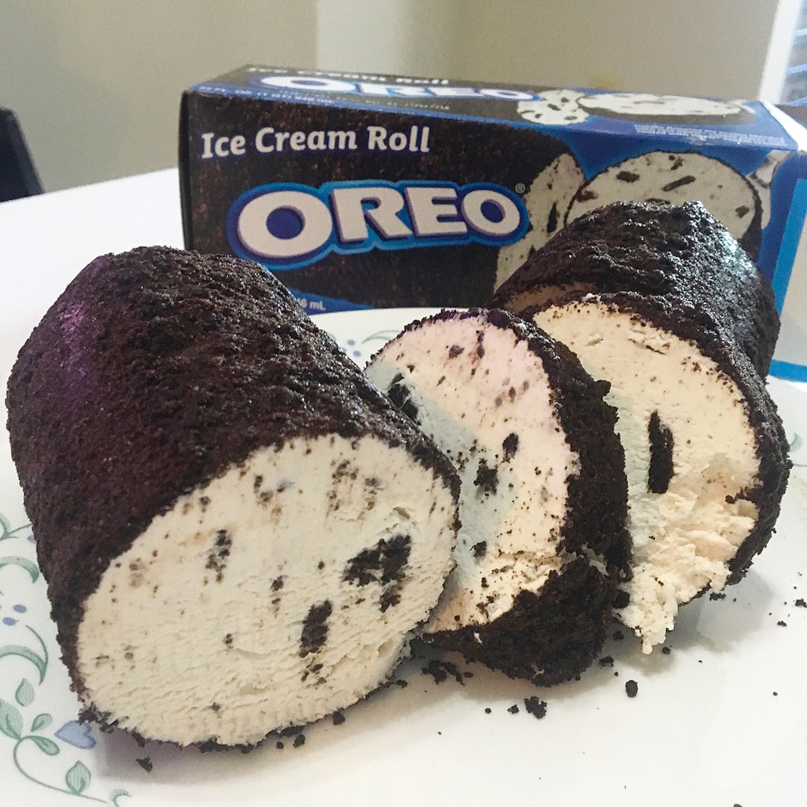 Where to Buy Oreo Ice Cream Roll | PS Food