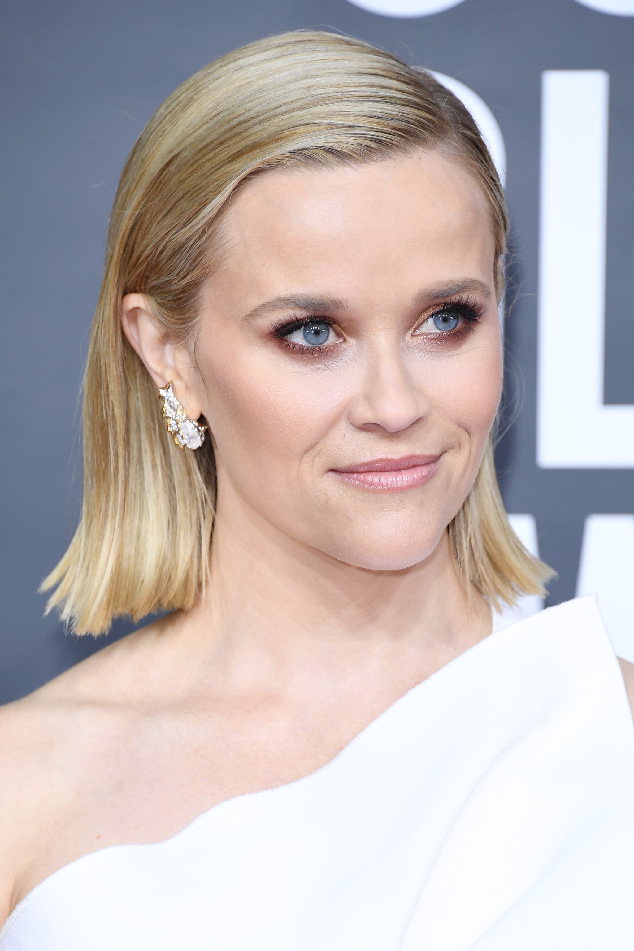 Reece Witherspoon S Flipped Out Bob At The 2020 Golden Globes Is It 2000 Or 2020 Because Flipped Out Bobs Ruled The Golden Globes Red Carpet Popsugar Beauty Middle East Photo 7 Flipped out 90 s inspired bob bang hairstyle jaja hair beauty amazon prime bob wig just jailyn. reece witherspoon s flipped out bob at