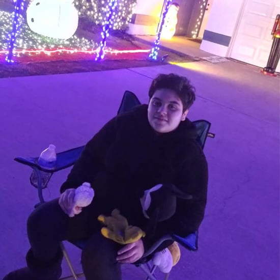 Teen With Autism Speaks After Watching Christmas Lights