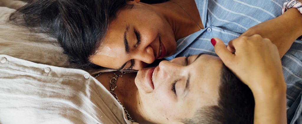 What Is Voyeurism? A Sex Therapist Explains