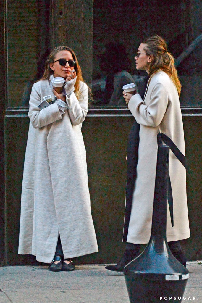 Mary-Kate and Ashley Olsen Smoking in NYC 2015 Pictures