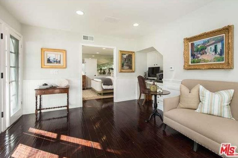 Kate Upton Buys Beverly Hills Home