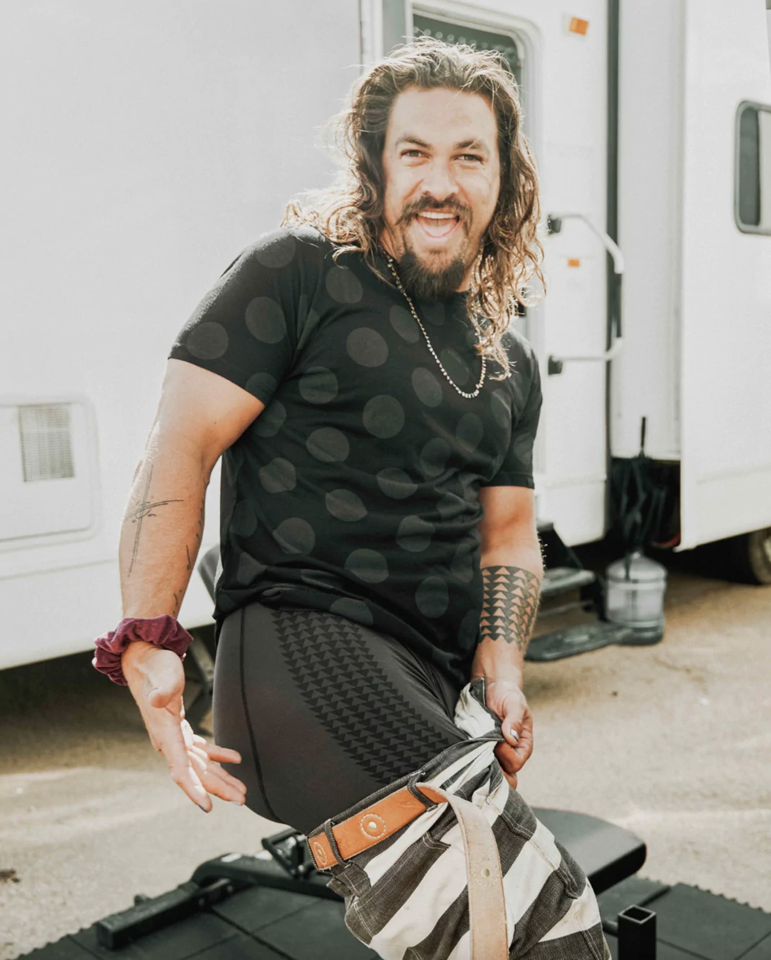 Jason Momoa Bares His Butt While Modeling New Clothing Line | PS Celebrity