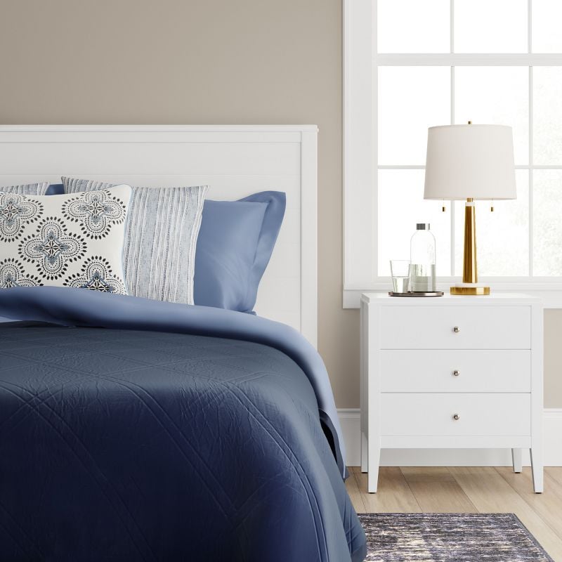 Threshold Pelham Nightstand White
