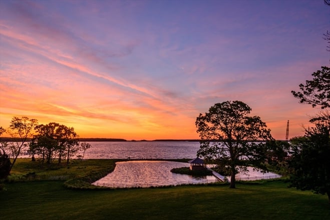 Matt Lauer Buys Hamptons House From Richard Gere