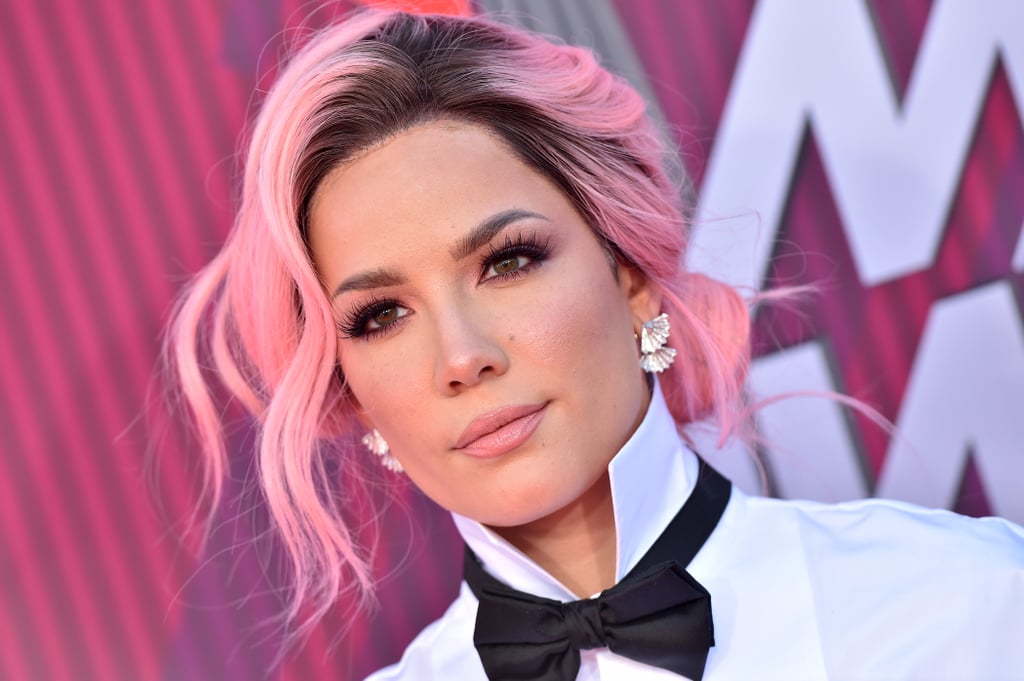 Halsey's Blue Hair Stuns on 'The Voice' Finale Performance - wide 6