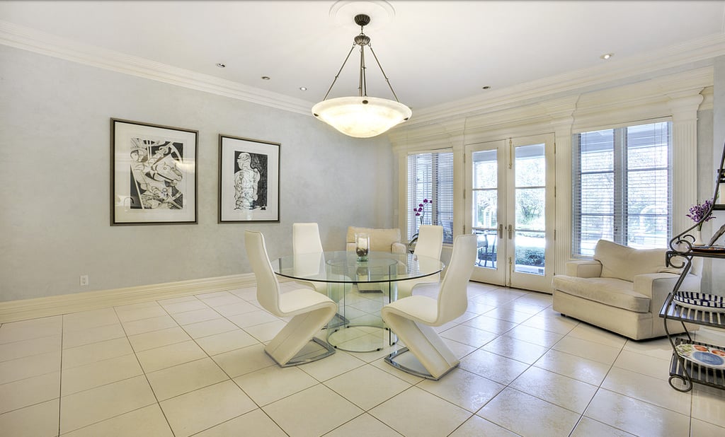 The kitchen opens directly onto the breakfast room, but if you don't have time to sit down, you can just grab a Kalteen Bar and go.