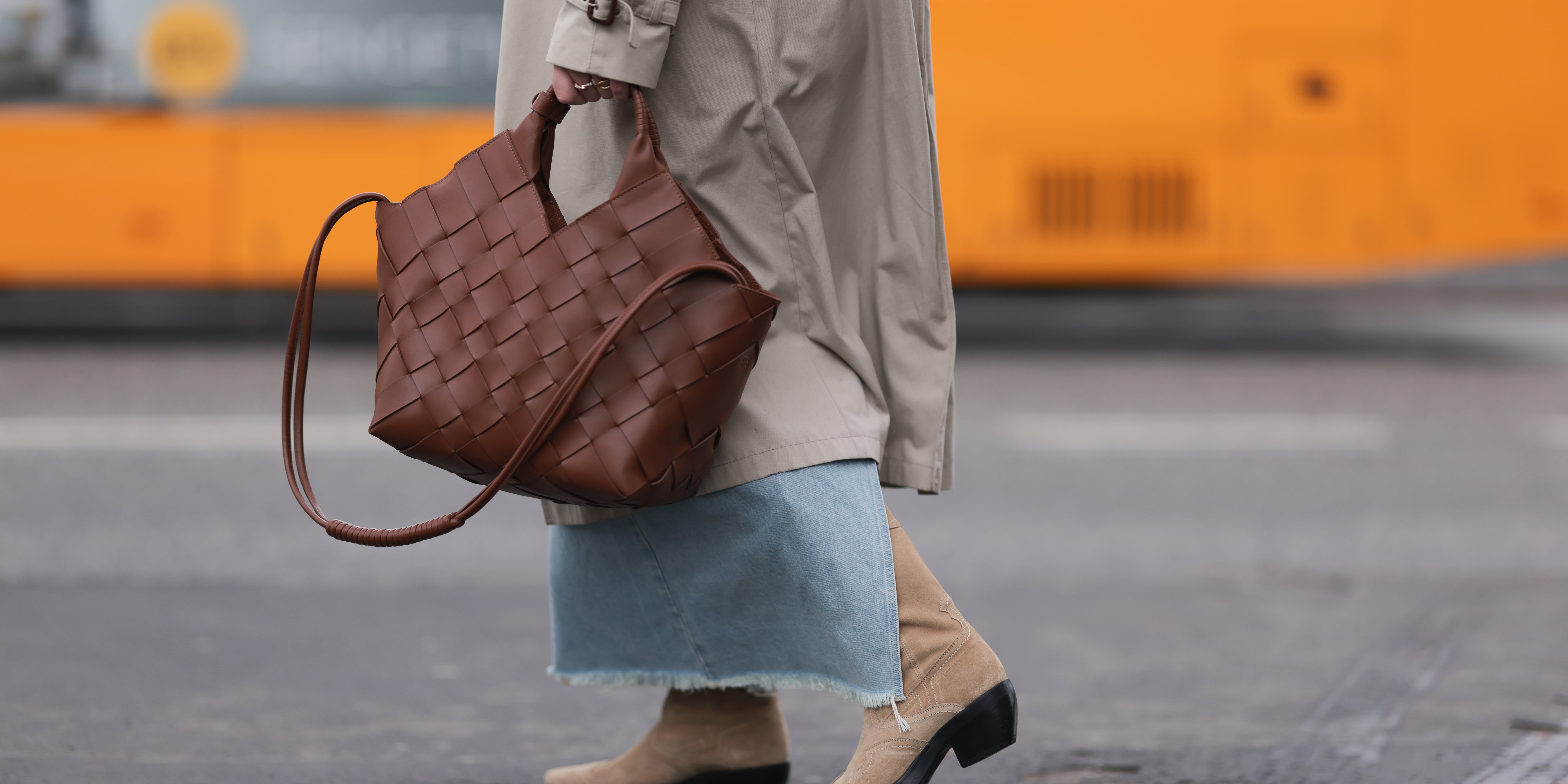 COULD THIS BE THE SEASON'S 'IT' BAG? - Buro 24/7