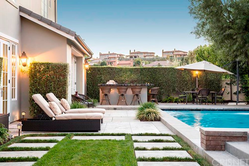 Kris Jenner Buys House Rumored For Rob Kardashian