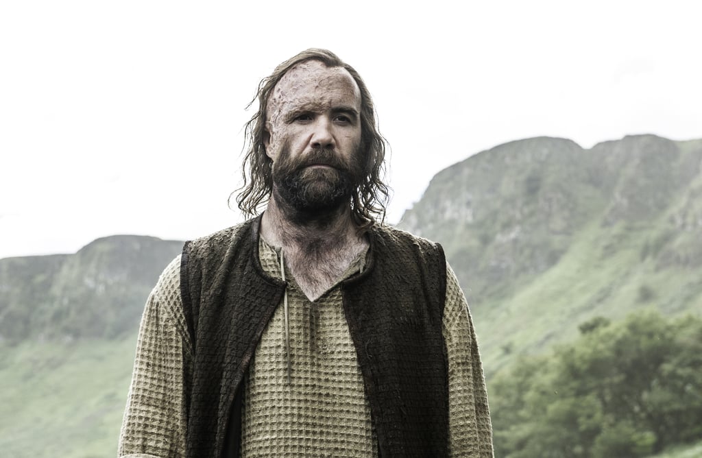 What colour eyes does the Hound have on Game of Thrones?