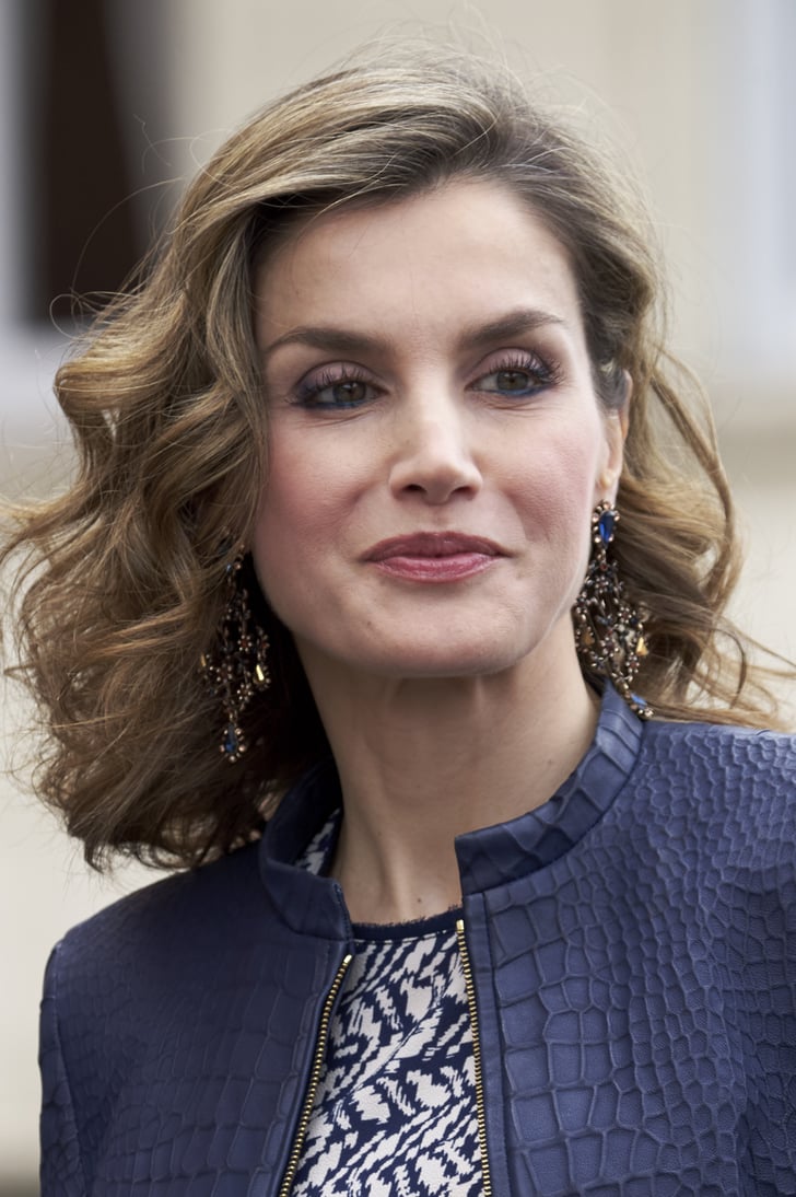 Queen Letizia Wearing Her Favorite Earrings | Queen Letizia's Zara ...