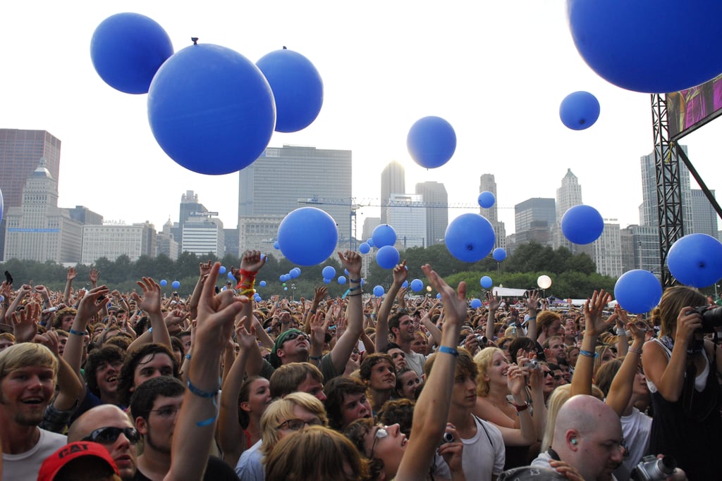 Blue balloons fell from the sky in 2006.