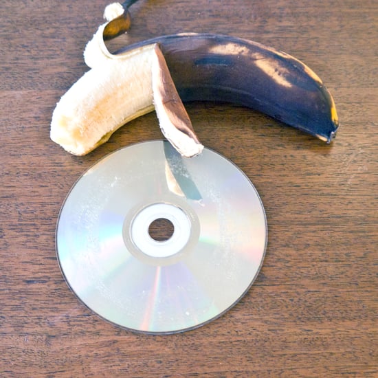 Fixing Scratched DVDs With a Banana