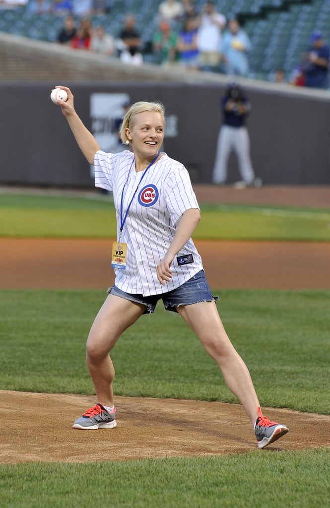 Elisabeth Moss threw out the first pitch for the Chicago Cubs in August 2012.