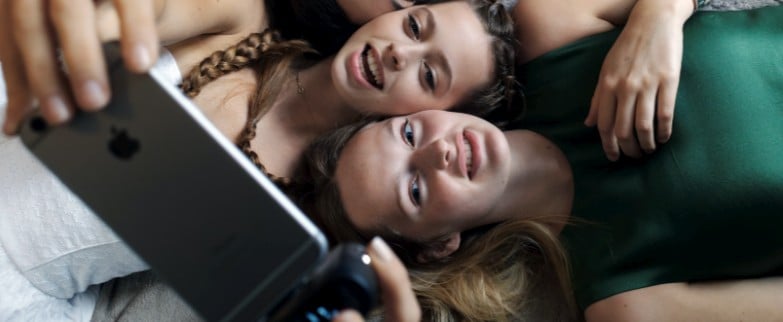 This 1 Accessory Makes Any iPhone Take the Best Photos Ever