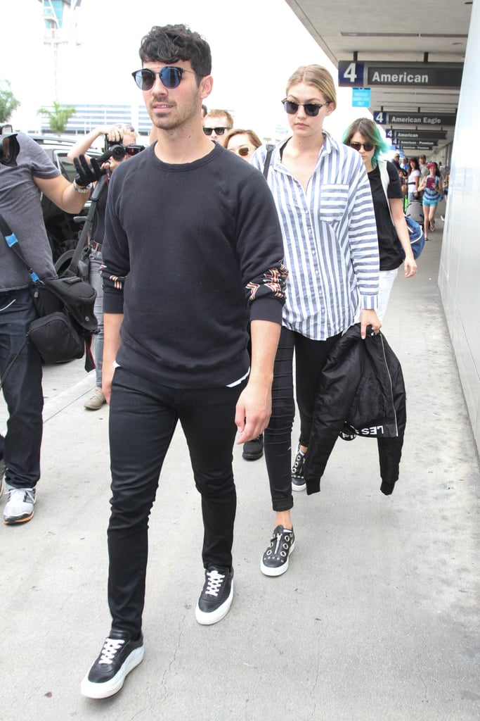 When It Comes to Travel Style, They Choose Black Skinnies