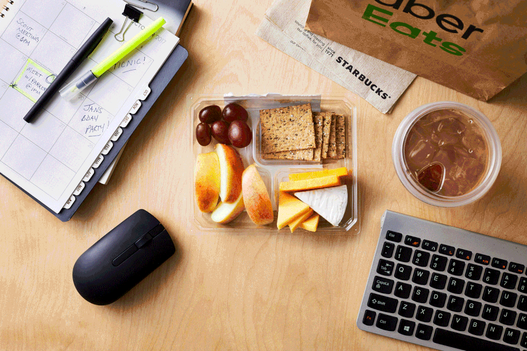 Starbucks Announces Uber Eats Delivery App