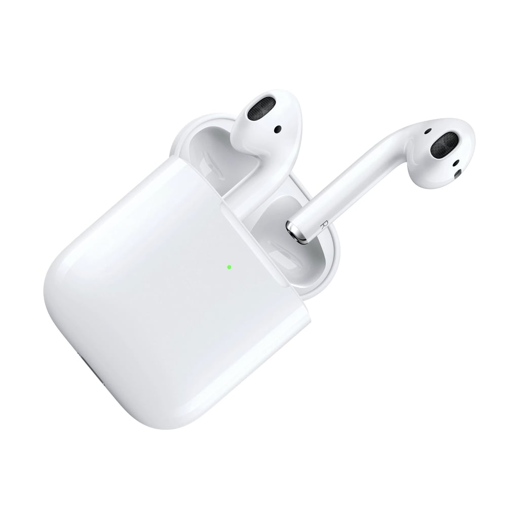 Apple AirPods With Wireless Charging Case