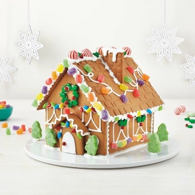 Holiday Deluxe Gingerbread House Kit