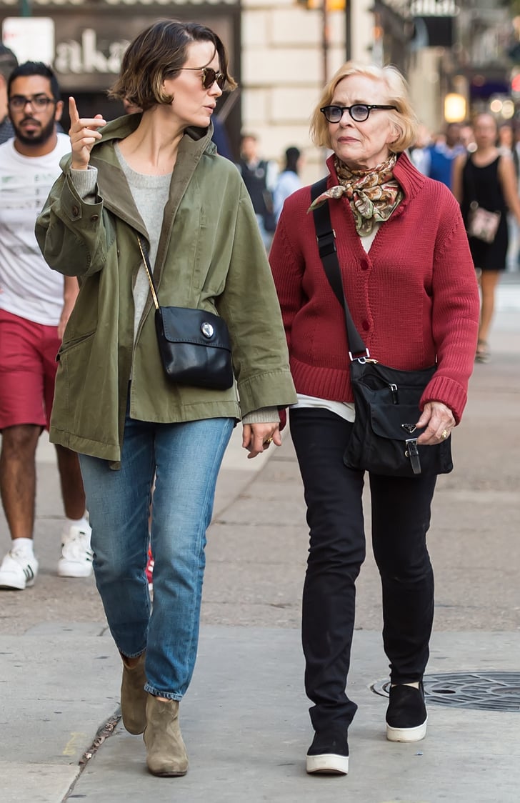 Sarah Paulson and Holland Taylor in Philadelphia 2017 | POPSUGAR