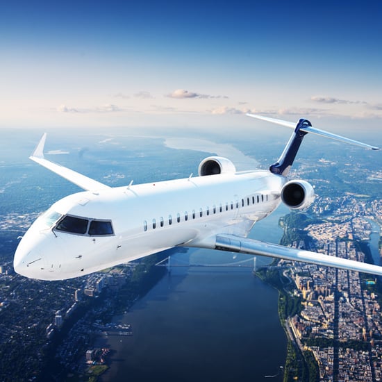 Hacker Hijacks Passenger Airplane