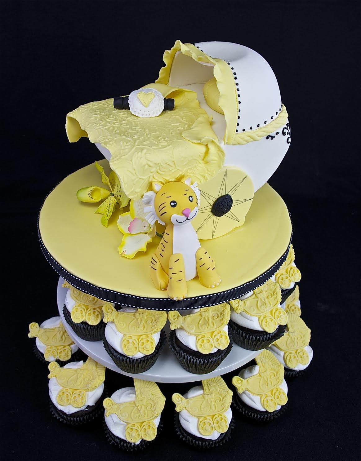 An Elegant Pram The Prettiest Over The Top Baby Shower Cakes