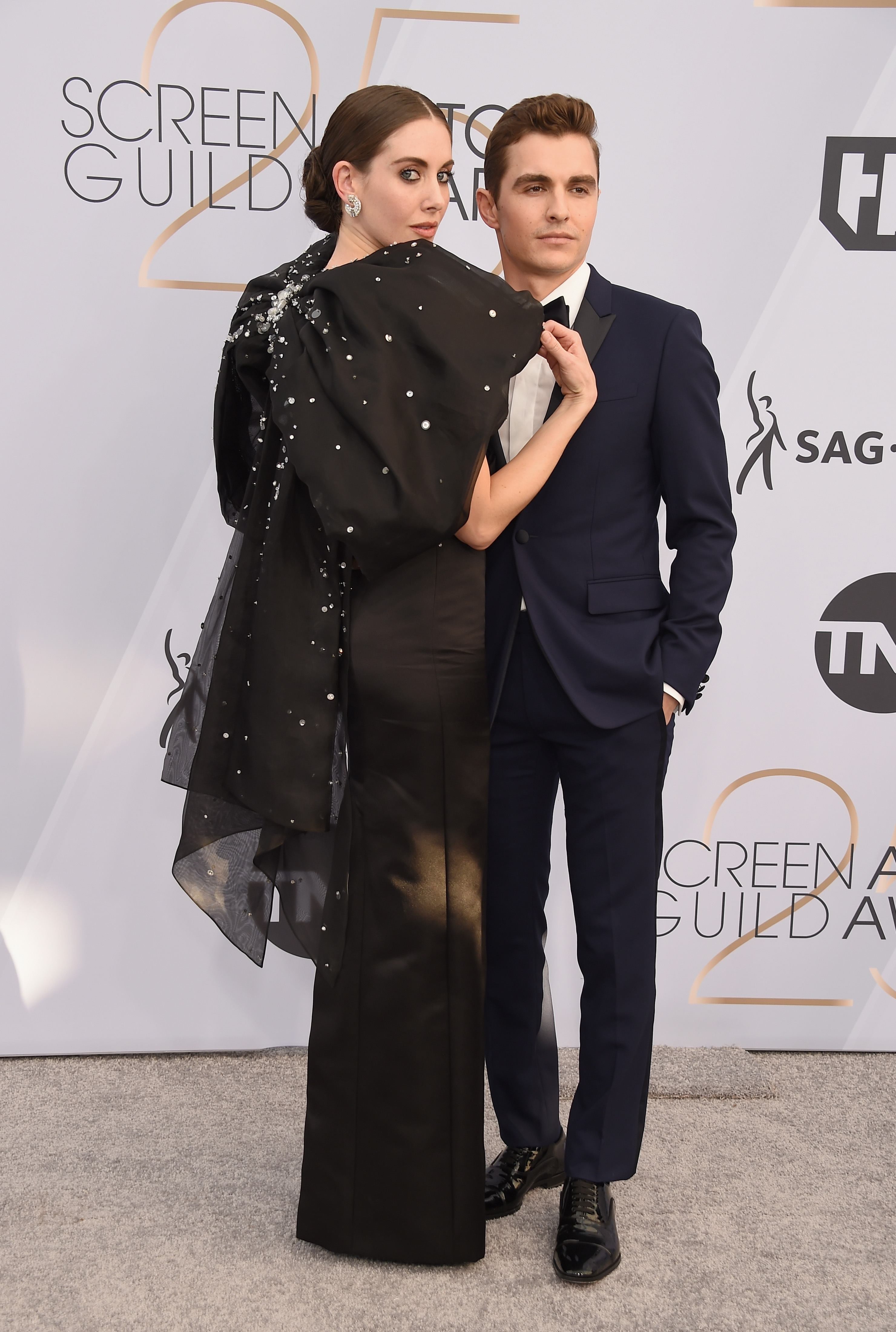 Alison brie online sag dress