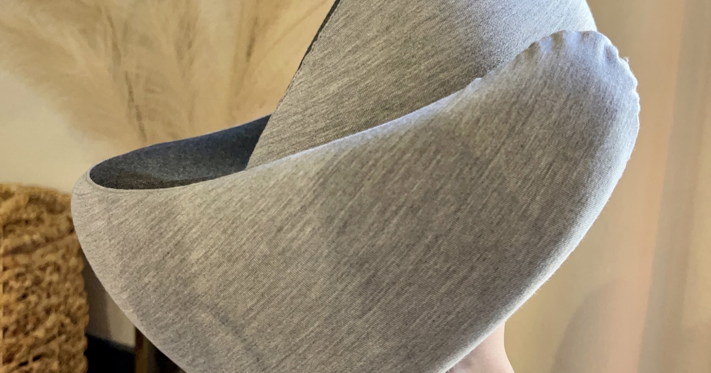 Ostrichpillow Go Neck Pillow I Editor Review | PS Fitness