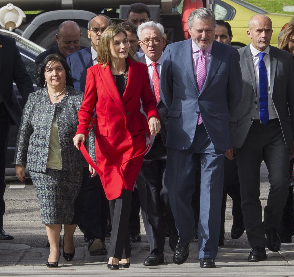 Queen Letizia in a Red Trench Coat February 2016 | Pictures