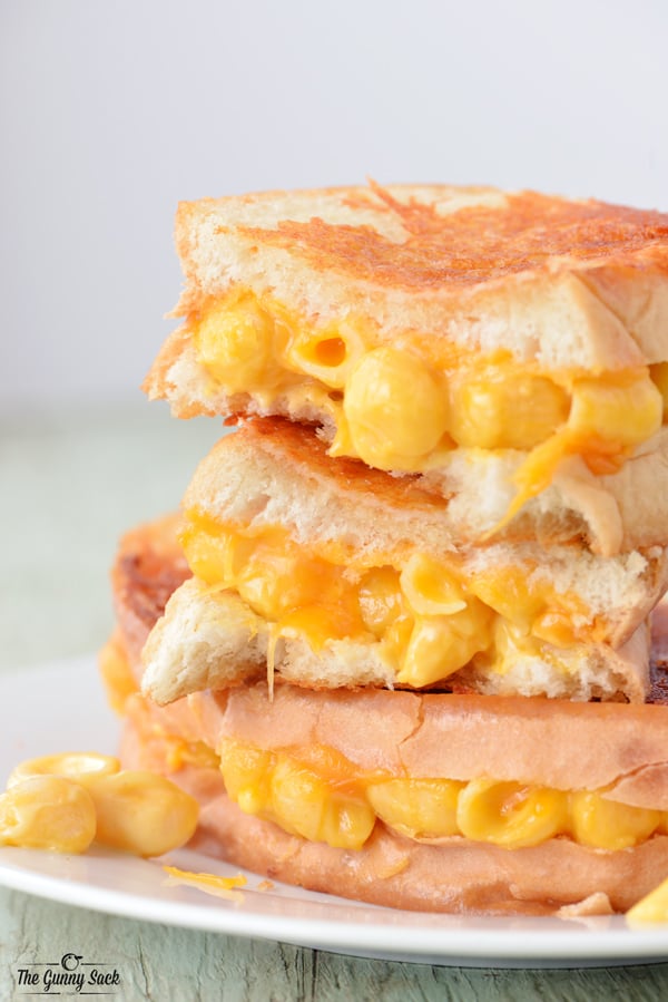Grilled Macaroni and Cheese Sandwiches