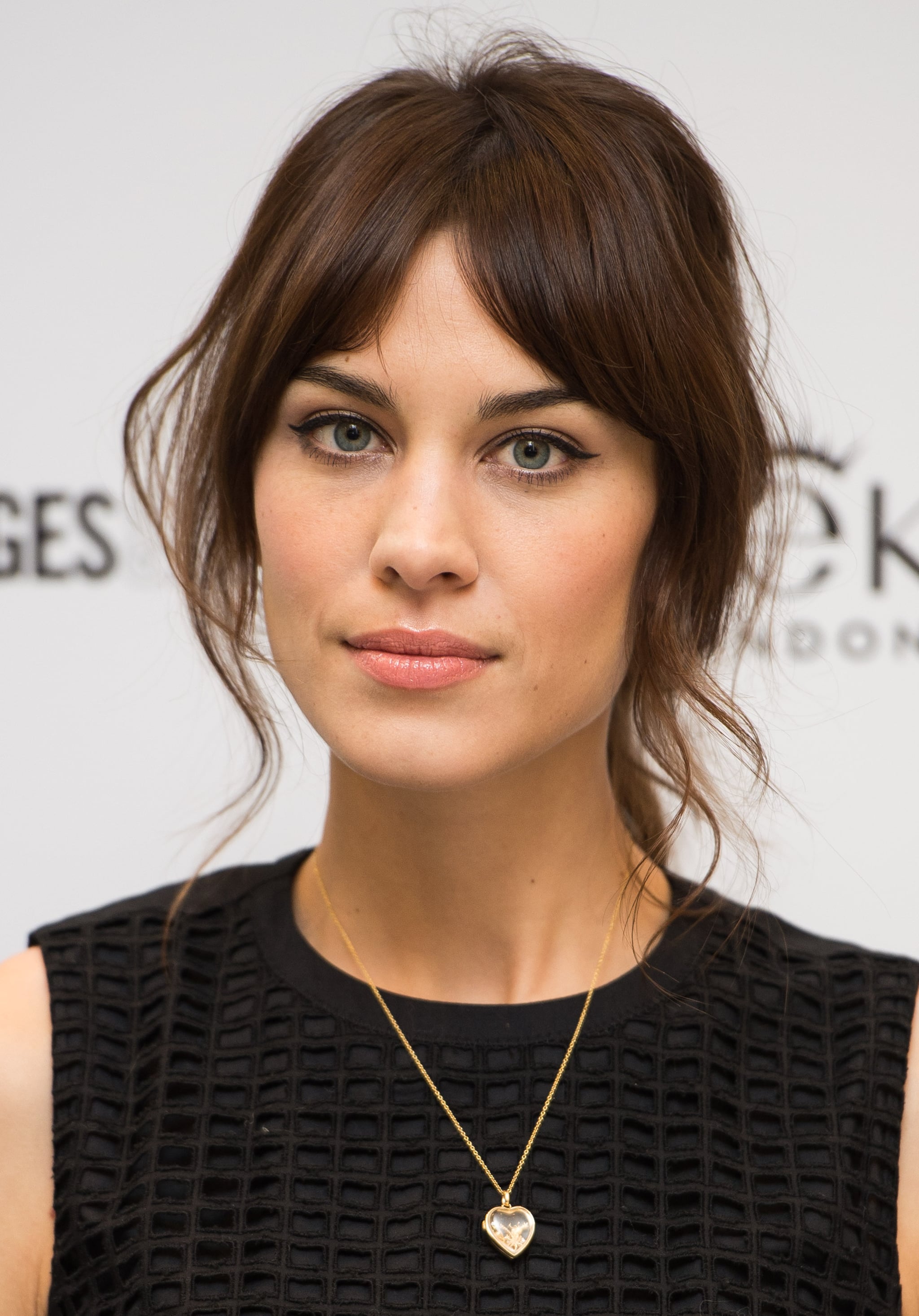 Beauty Tips On How To Grow Out A Fringe Popsugar Beauty Australia